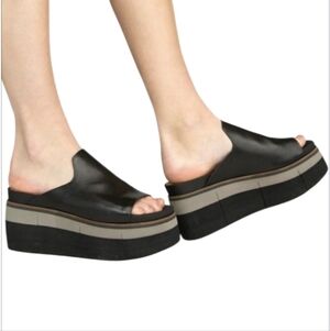 Naked Feet‎ Sandals Flow Platform Black Leather